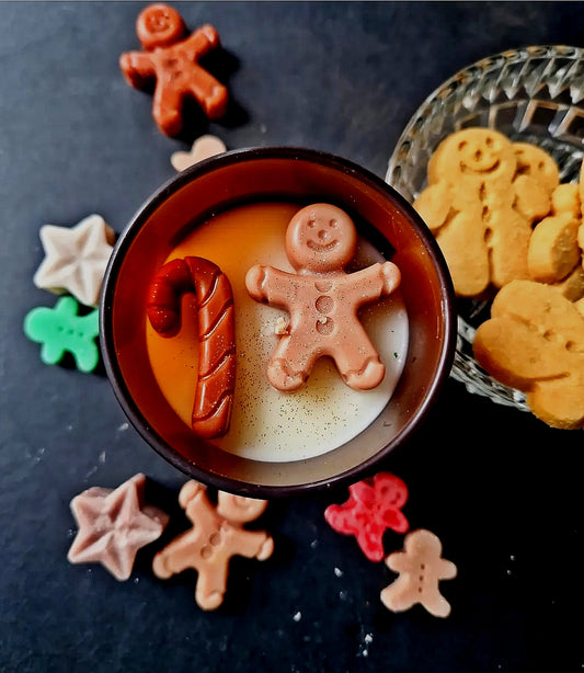 GINGERBREAD CANDLE