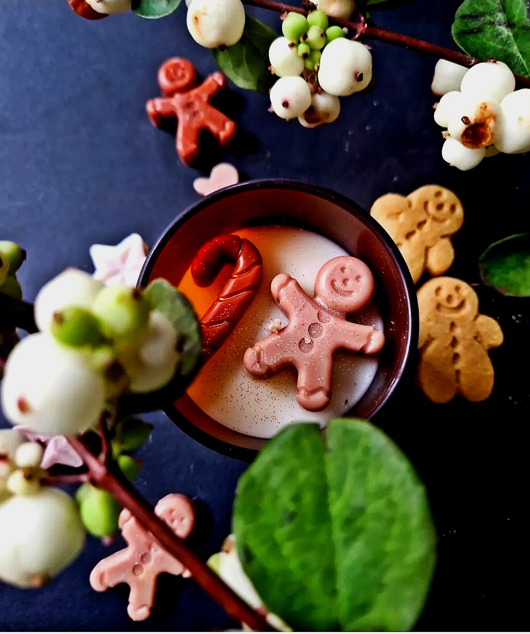GINGERBREAD CANDLE